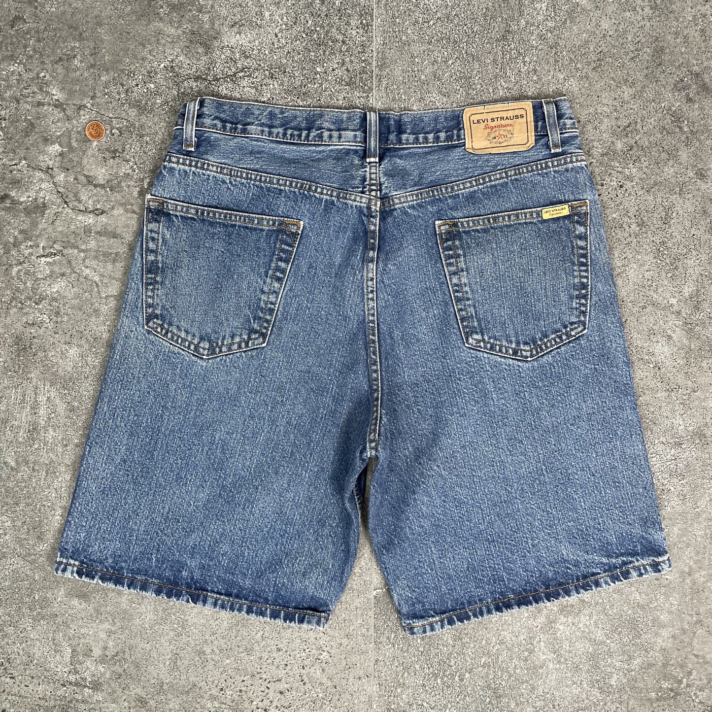 Levis Jorts I L