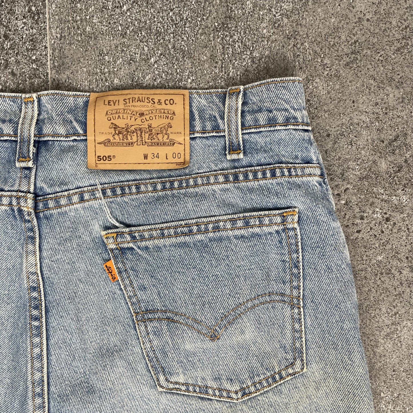 Levis Jorts 505 I L