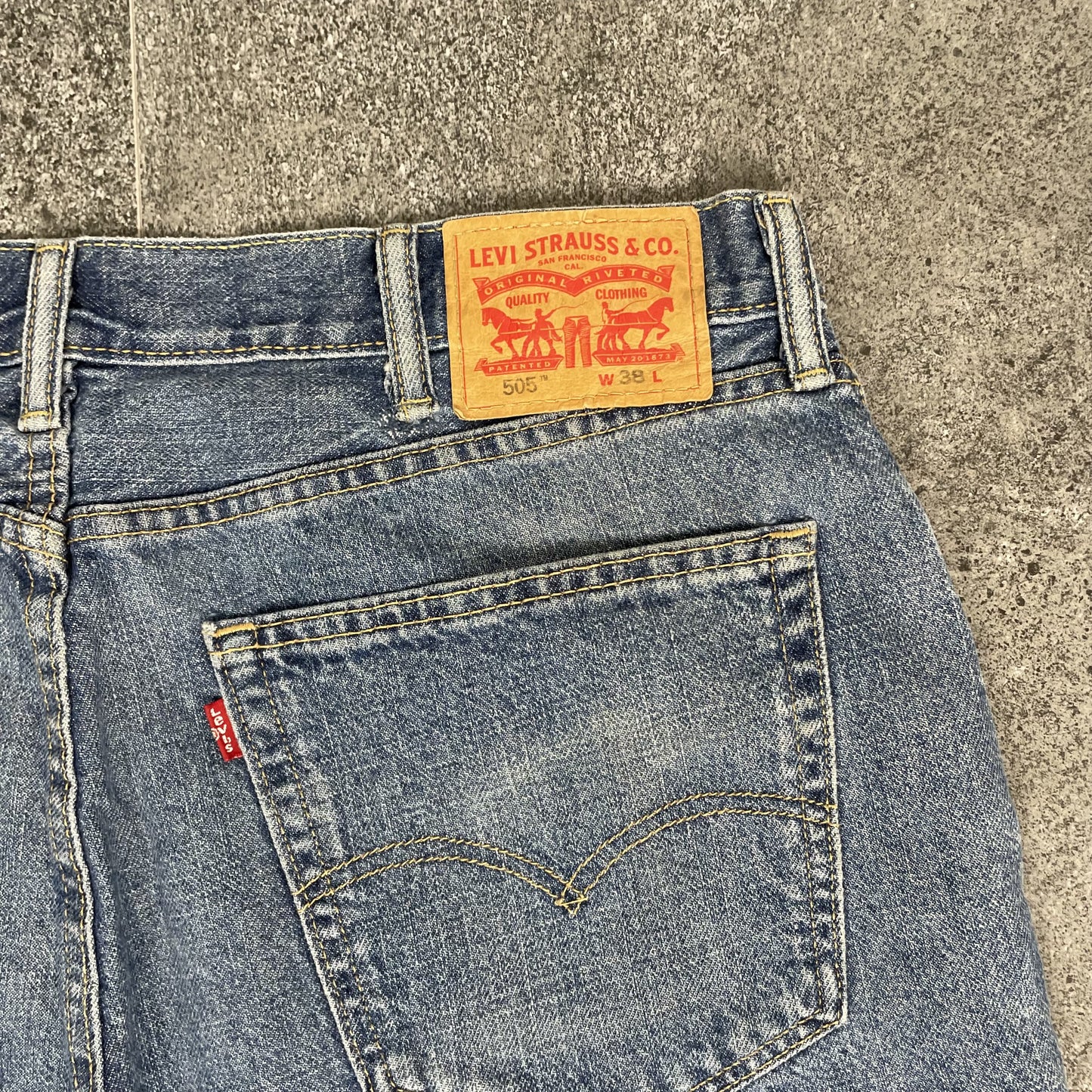 Levis Jorts 505 I L
