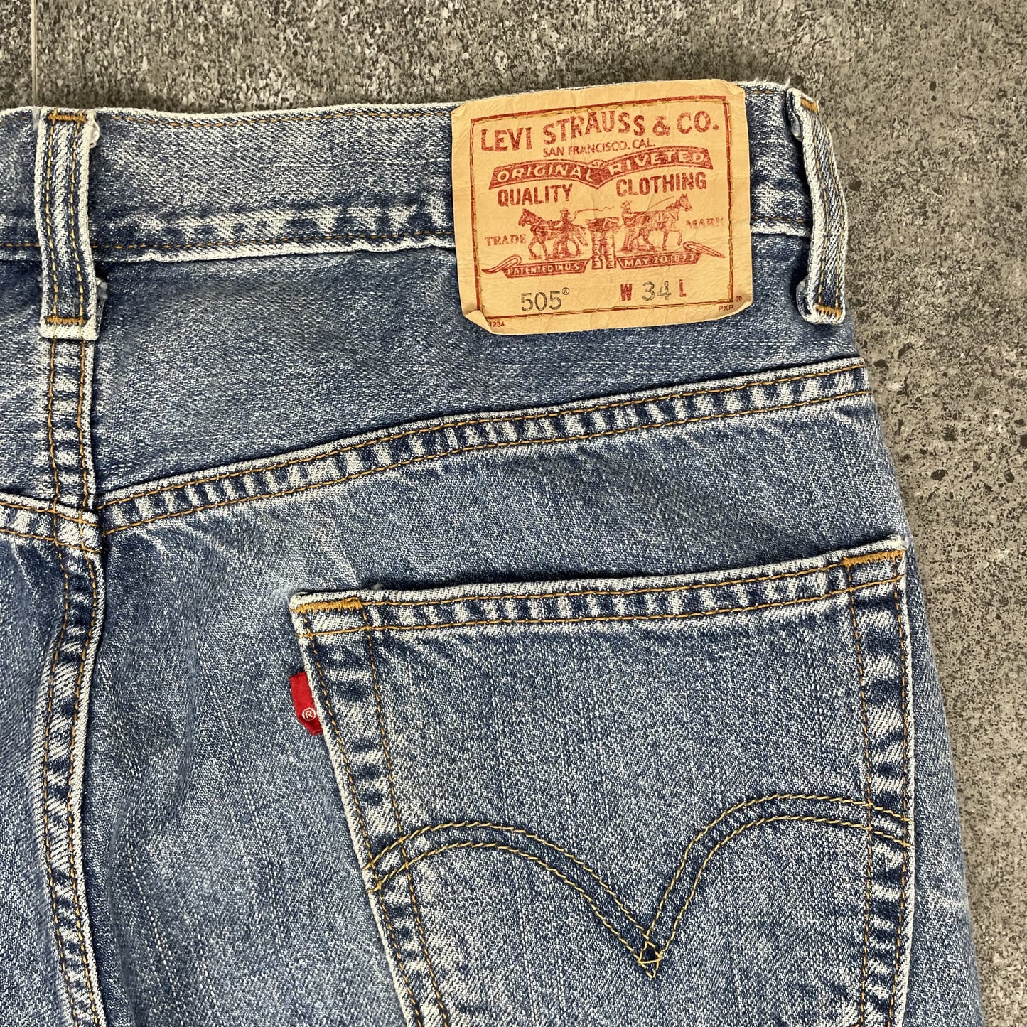 Levis Jorts 505 I L