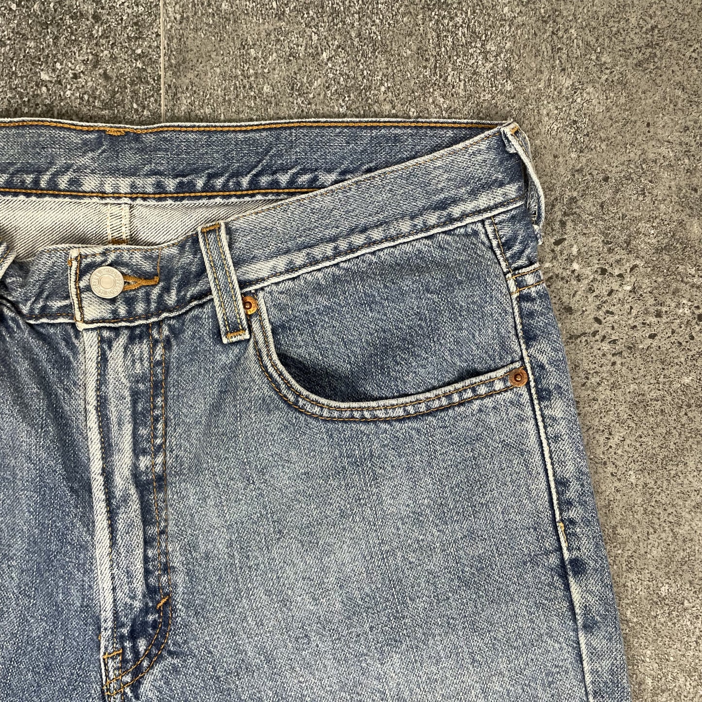 Levis Jorts 505 I L